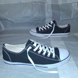 Faded Glory Sneakers, Men size 13.